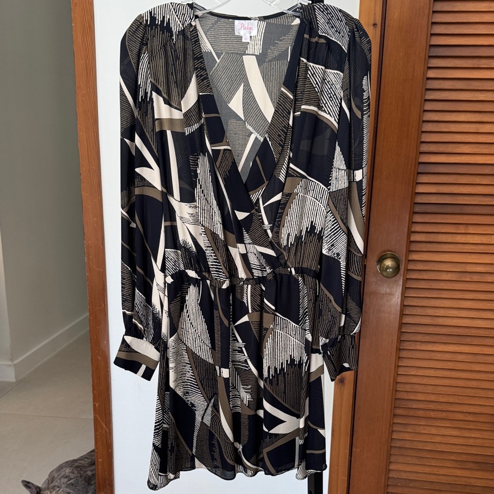 Parker Black and Cream Geo Patterned Silk Long Sleeve Mini Dress NWOT SZ 26
